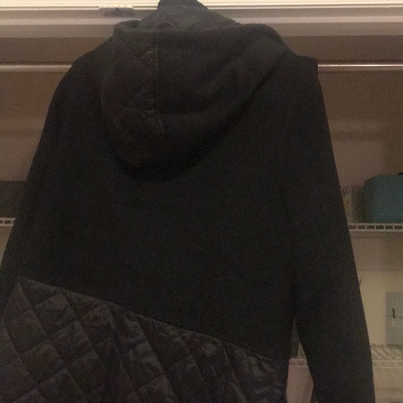 Coat - Picture 7 of 8